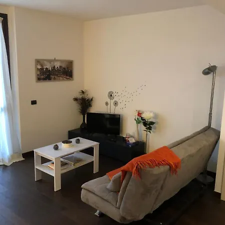 Apartment Benvenuti A Casa Emagal A Due Passi Dal Fiume Sesto Calende